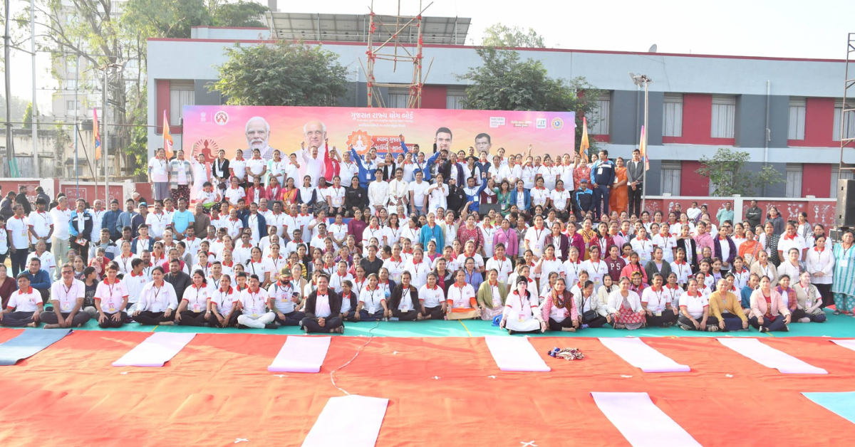 વ્યારામાં યોગની લહેર: 'સ્વસ્થ ગુજરાત – મેદસ્વિતા મુક્ત ગુજરાત' અભિયાન હેઠળ દ્વિતીય દિવસની શિબિરમાં ઉમટ્યો જનસેલાબ 7 DEC 2025