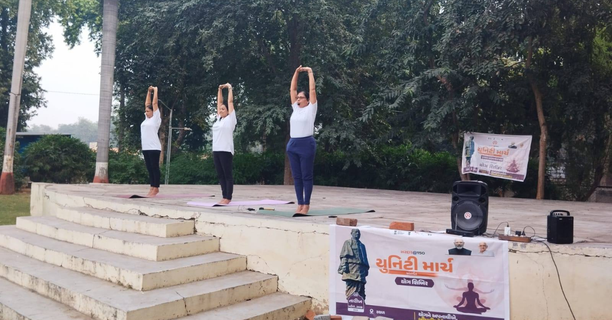 Aerial view of crowd